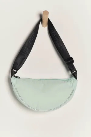 Bulls Eye Sling Bag Pistachio