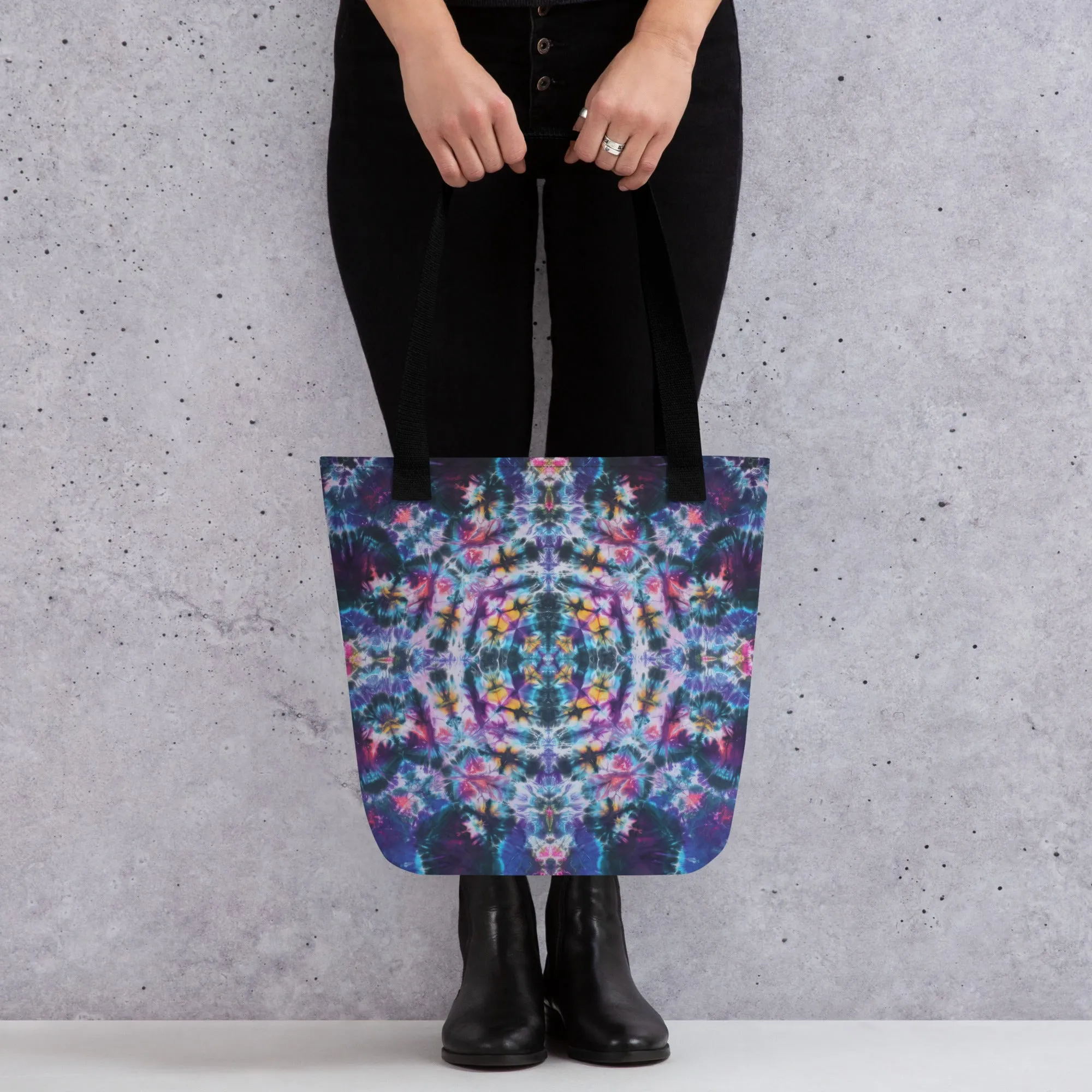 'Flowering Web' Tote bag